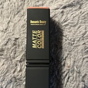 Romantic Beauty Matte Color 109 Pretty matte color with Gold Flecks
